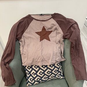 Fashion Nova Mauve and Brown Long Sleeve Star Tee